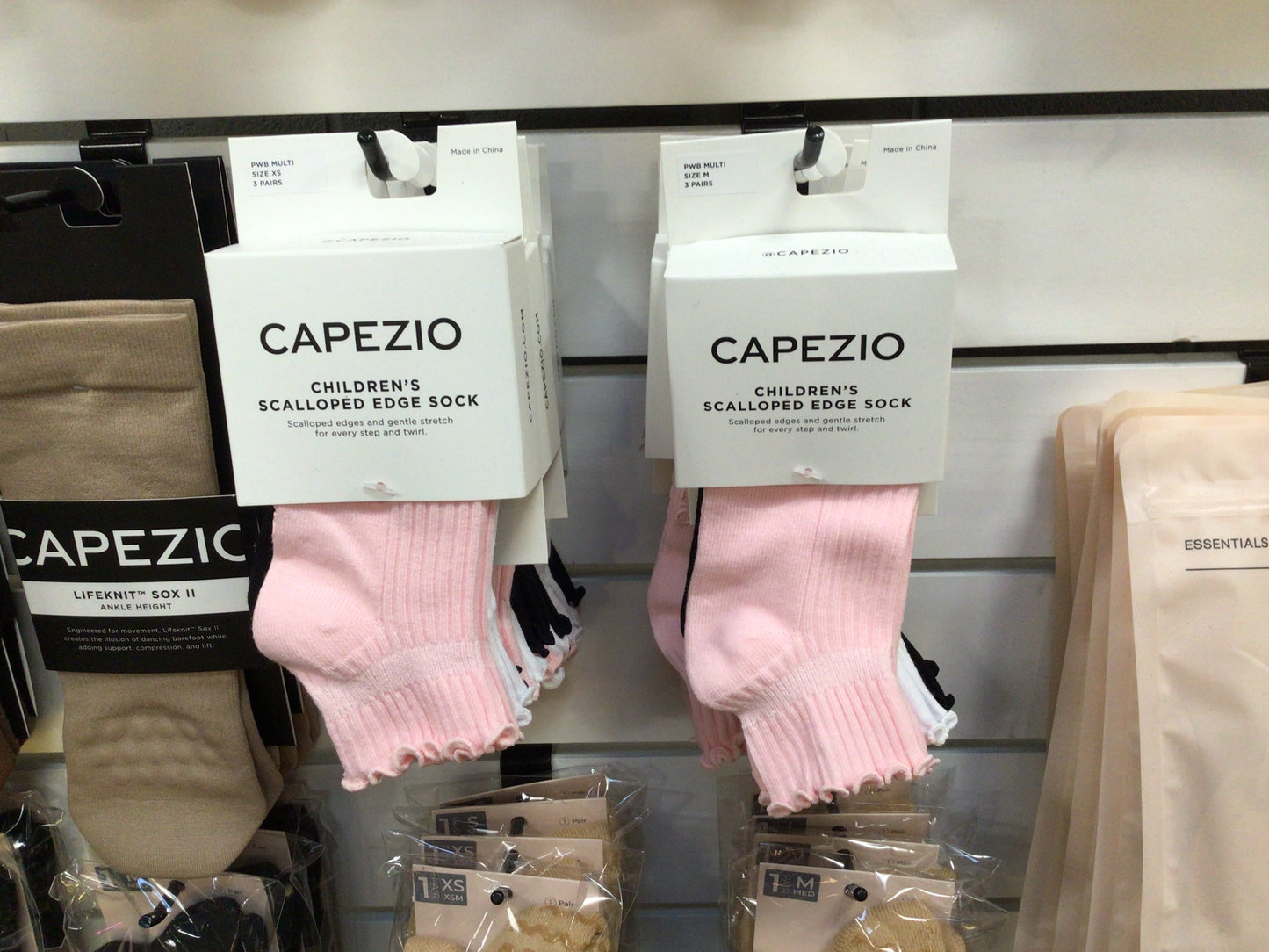Capezio Scalloped Edge Sock